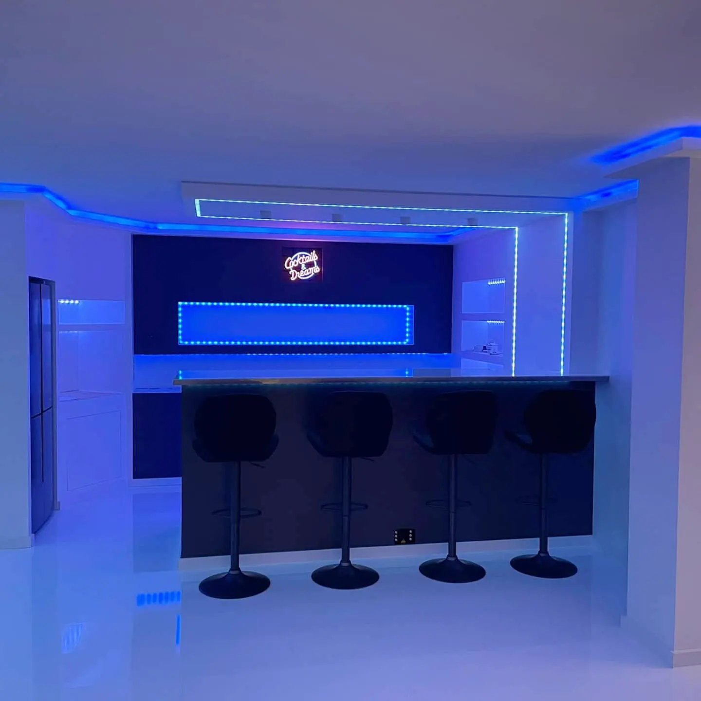 Bar | Kurt Juchem - Malermeister Fachbetrieb